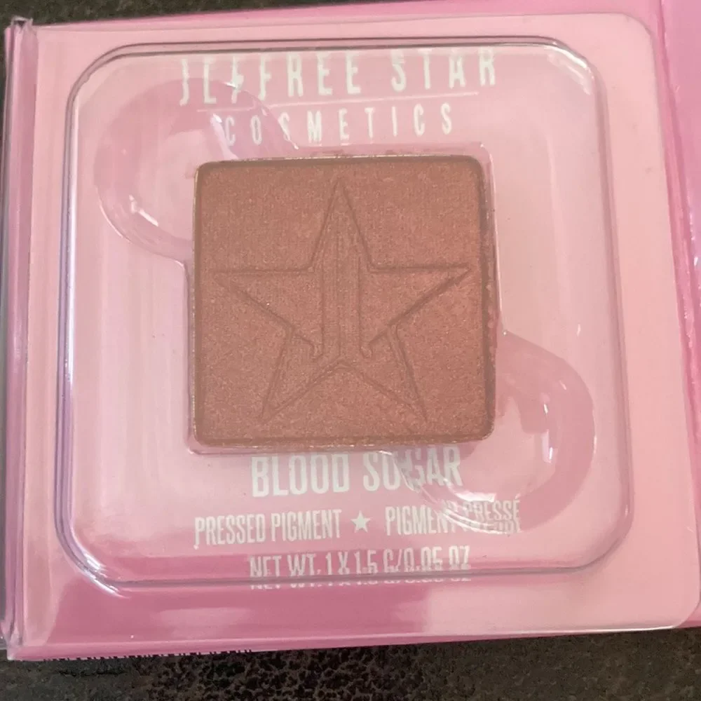 Jeffree Star Pressed Pigments-Freak Show & 1985 New One Now Added Blood Sugar